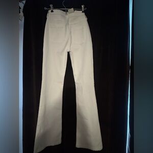GAP white High Rise Flare Jeans new with tags size 00/24